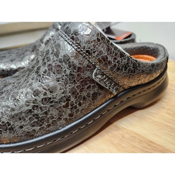 Clarks Pro Women's Work Clogs – Slip-Resistant, Size 7, Gunmetal, NIB - Picture 7 of 11